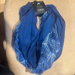 Atmosphere 2 Pack Blue Infinity Scarves